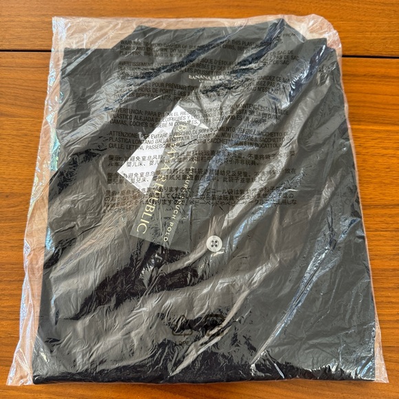 Banana Republic Luxury Touch Slim Fit Black Polo - Large - Picture 2 of 8